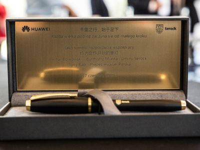 podpisanie porozumienia między MiG Serock a Huawei