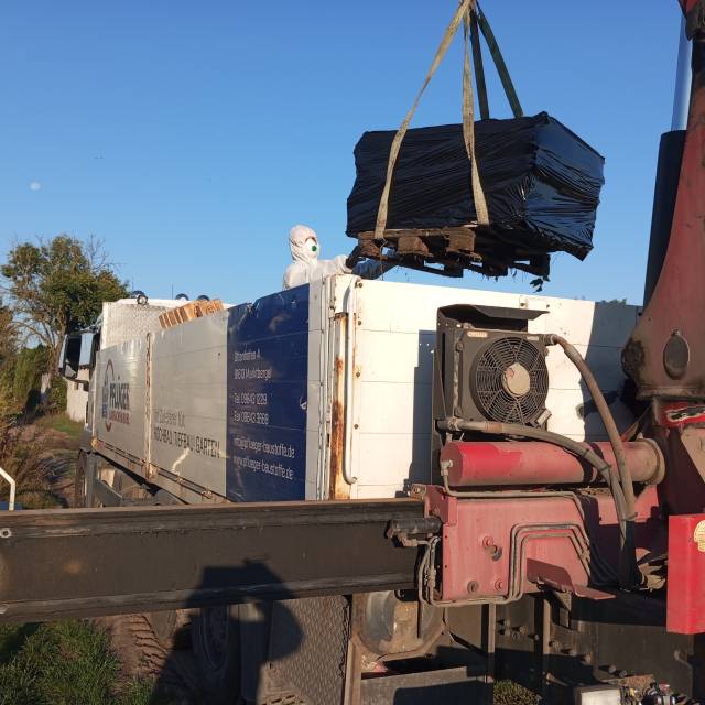 Zbieranie, transport oraz unieszkodliwianie odpadów zawierających azbest z gospodarstw rolnych na terenie Miasta i Gminy Serock 