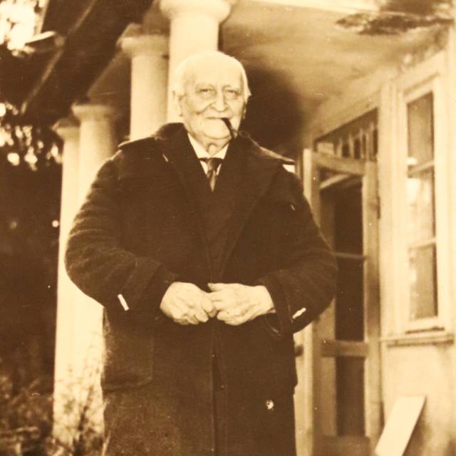 Zbiory Miejskiej Biblioteki Publicznej w Zduńskiej Woli