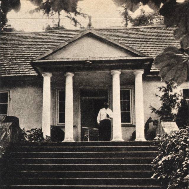 Zbiory Miejskiej Biblioteki Publicznej w Zduńskiej Woli