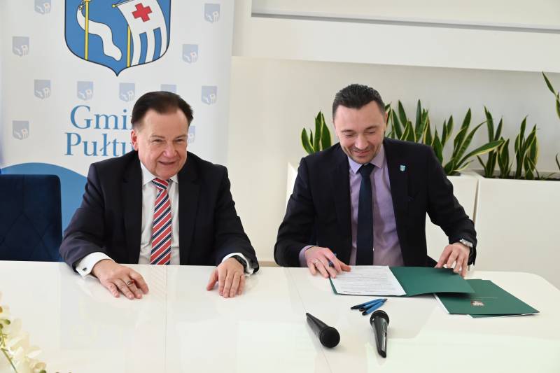 Podpisanie aneksów do umowy o partnerstwie i umowy dotacyjnej w ramach projektu budowy linii kolejowej Zegrze-Przasnysz 