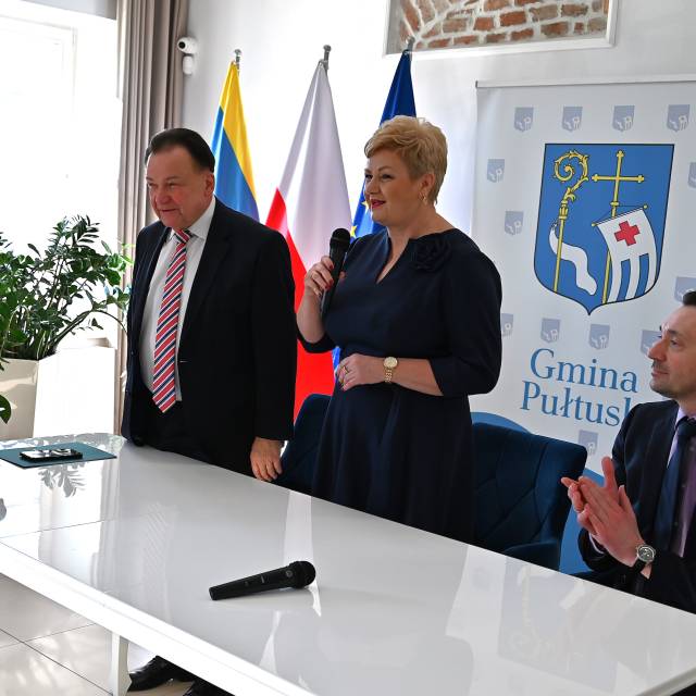 Podpisanie aneksów do umowy o partnerstwie i umowy dotacyjnej w ramach projektu budowy linii kolejowej Zegrze-Przasnysz