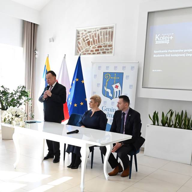 Podpisanie aneksów do umowy o partnerstwie i umowy dotacyjnej w ramach projektu budowy linii kolejowej Zegrze-Przasnysz