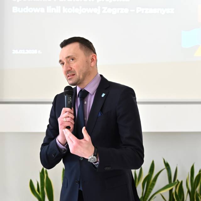 Podpisanie aneksów do umowy o partnerstwie i umowy dotacyjnej w ramach projektu budowy linii kolejowej Zegrze-Przasnysz