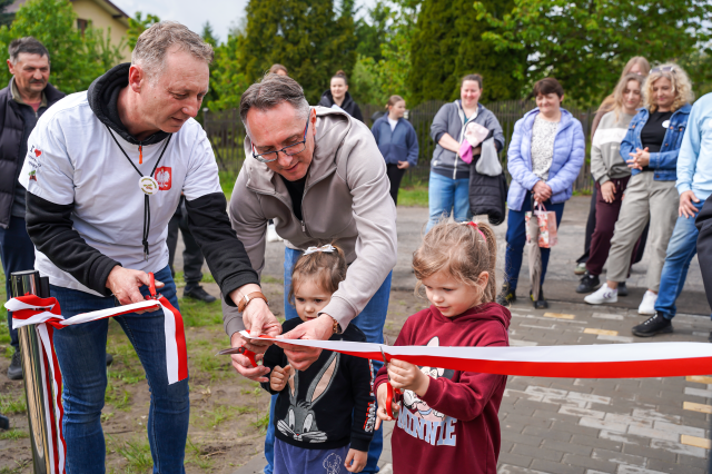  Nowy plac sportowo-rekreacyjny otwarty w Ludwinowie Dębskim